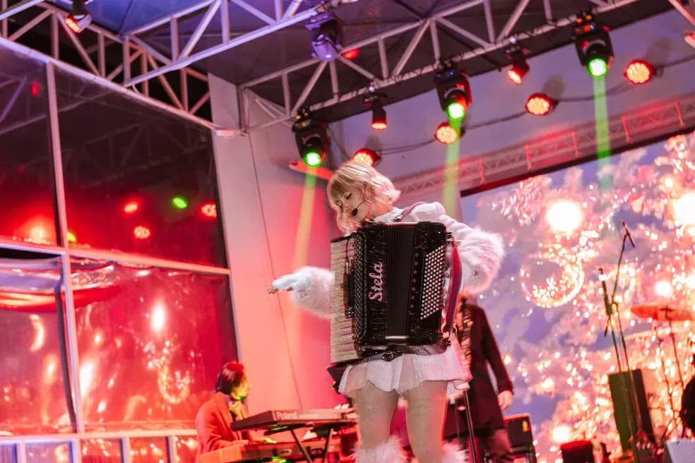 Blagdanska čarolija pod Zlatnim Papukom: Otvorena Ninina čarobna Shhhuma