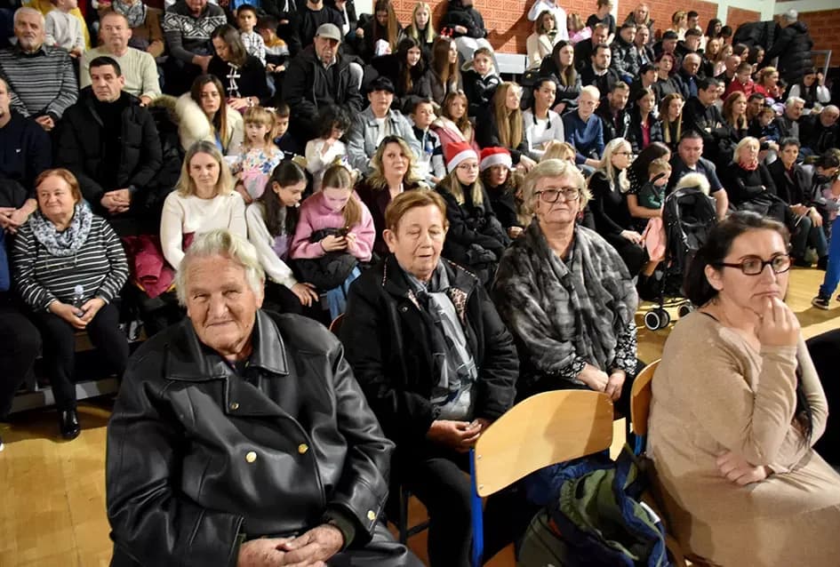 Brestovačka priredba donijela poruke zajedništva, empatije i dobrote