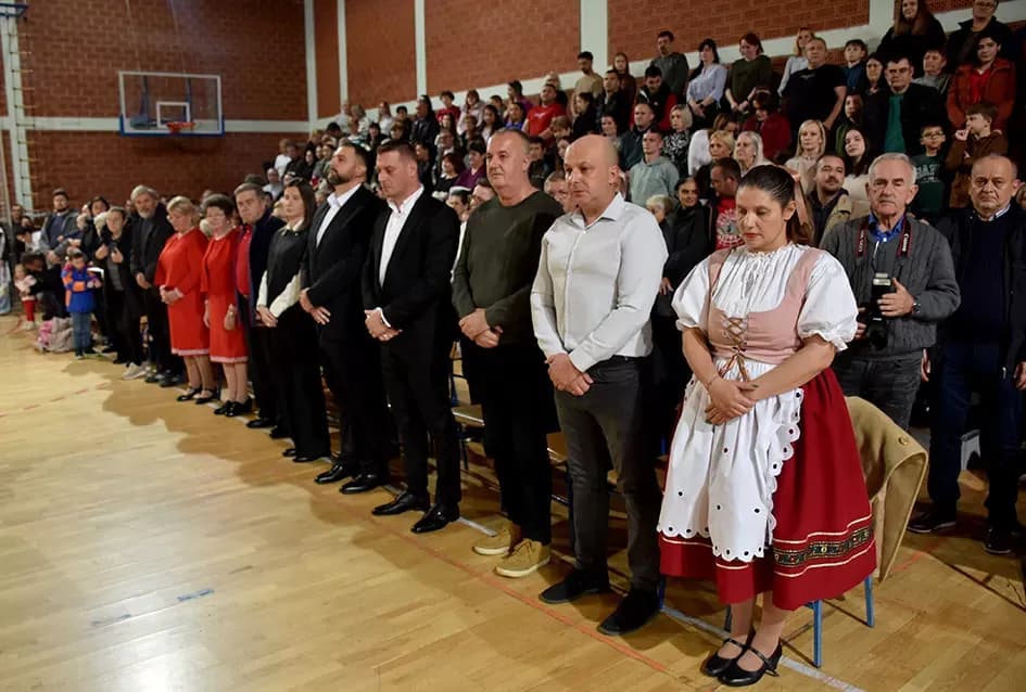 Brestovačka priredba donijela poruke zajedništva, empatije i dobrote