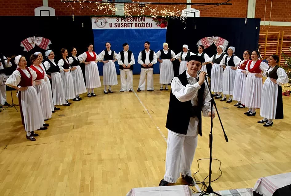 Brestovačka priredba donijela poruke zajedništva, empatije i dobrote