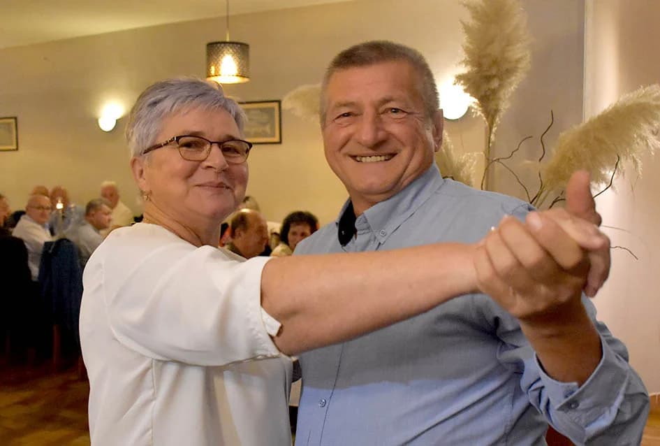 Supruge vinara došle na svoje, ples do jutra