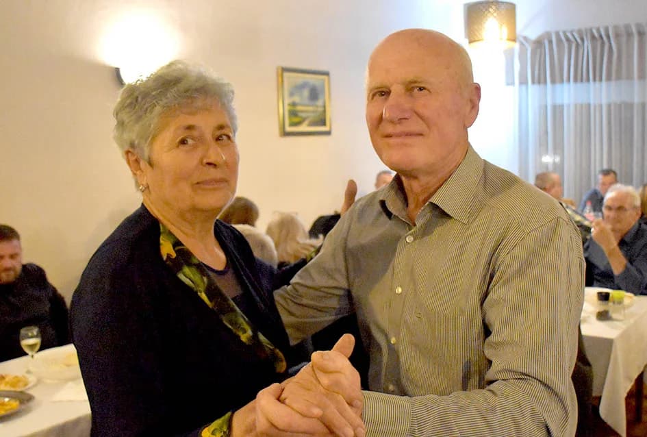 Supruge vinara došle na svoje, ples do jutra