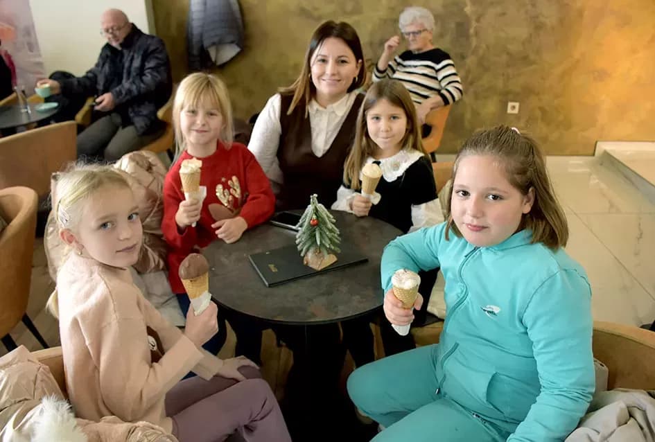 Slastice kao nagrada: Blagdanska radost za učenike Ivane Mršić