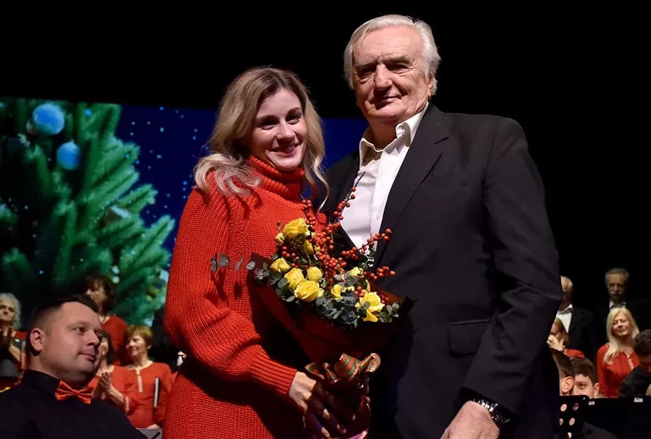 Od Lisinskog do Južne Koreje: ʼVila Velebitaʼ i ʼSinovi Ataraʼ priredili nezaboravnu adventsku večer