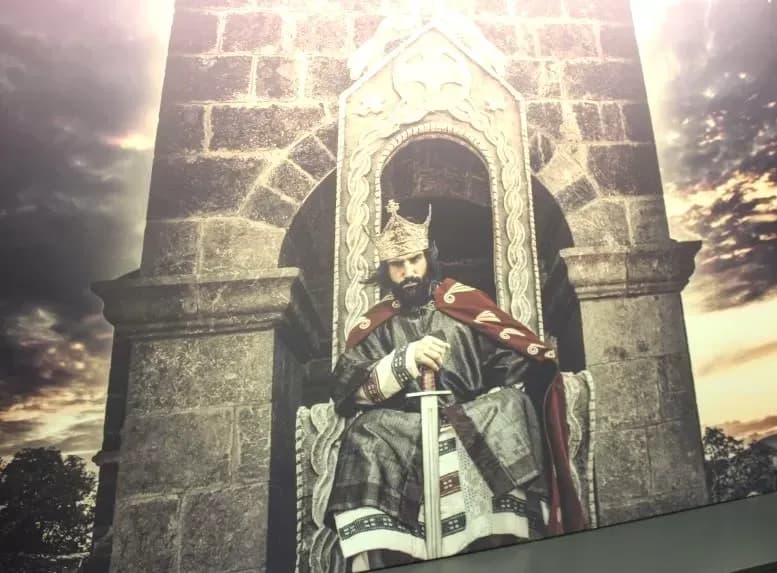 Otvorena izložba „Duvno polje-kraljevsko prijestolje“-   suvremena interpretacija predaje o krunidbi kralja Tomislava