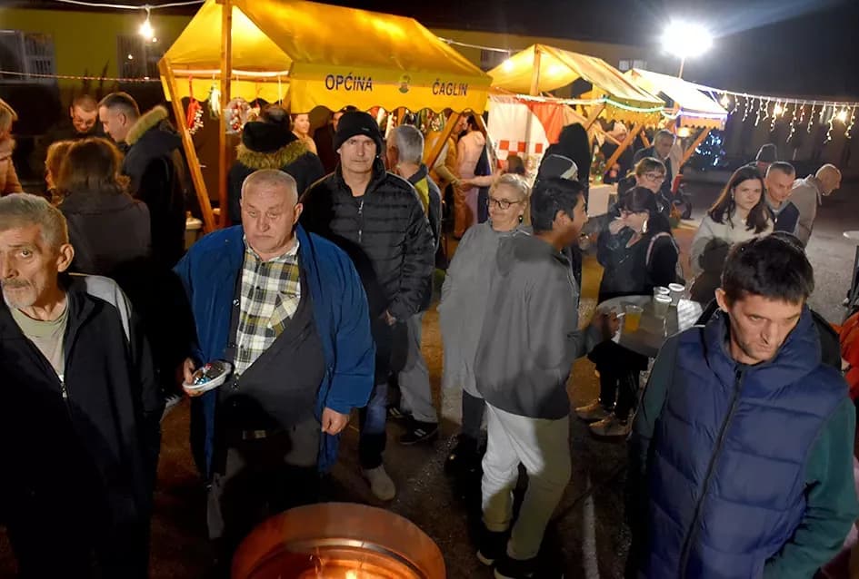 Advent u Ljeskovici: Zajedništvo, pjesma i darovi unijeli blagdansku radost u Dom za odrasle osobe