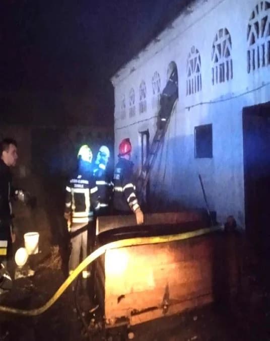 Pleternički vatrogasci ugasili požar štaglja te utrošili 7000 litara vode