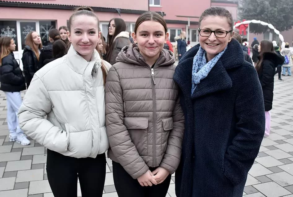 Zadrugari OŠ ʼDobriša Cesarićʼ: Od otpada do blagdanske čarolije