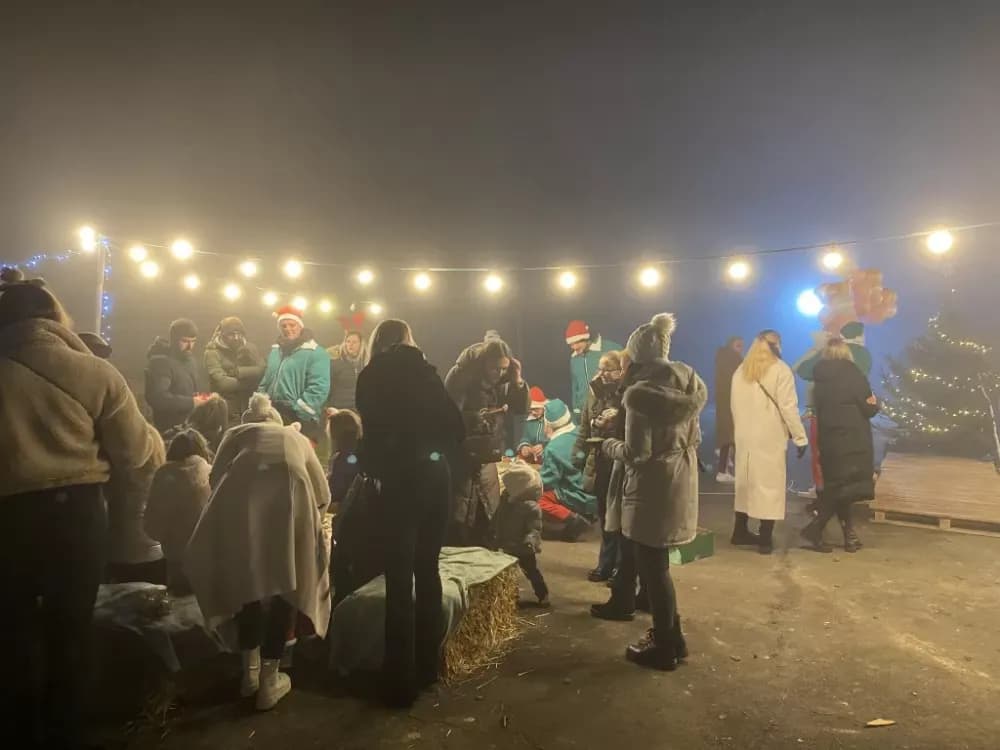 Adventska radost u Alilovcima: Mališani vrtića Bambi oduševili mještane predblagdanskim programom