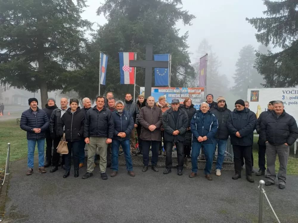 Brestovački branitelji pohodili Voćin u čast obljetnice stradanja mještana
