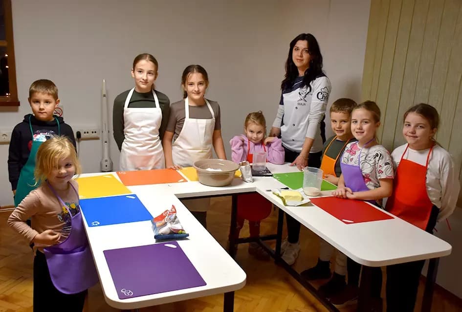 MINI CHEF STUDIO: Nova kulinarska oaza za djecu svečano otvorena u Požegi