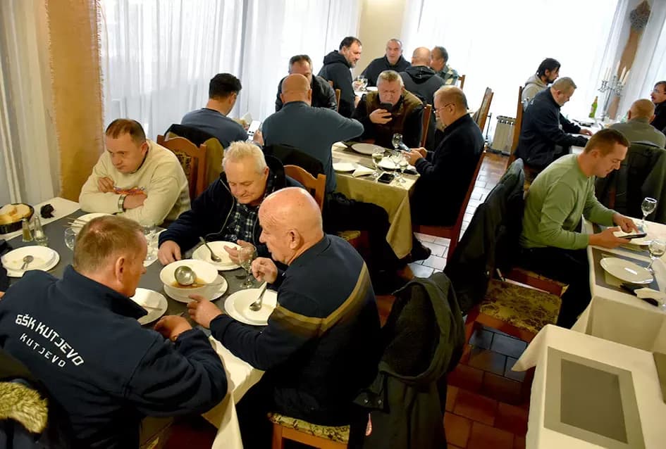 Održan Božićni šahovski turnir u Kutjevu: Gosti iz Jajca po treći puta najbolji