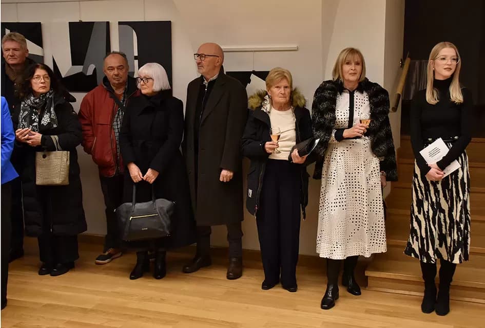 FRAGMENTI PROLAZNOSTI: Izložba Anite Grbavac Jakobović u Gradskom muzeju Požega ovjekovječila arkade kao simbole trajanja
