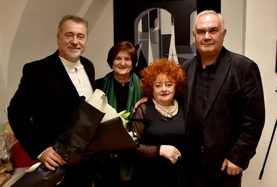 FRAGMENTI PROLAZNOSTI: Izložba Anite Grbavac Jakobović u Gradskom muzeju Požega ovjekovječila arkade kao simbole trajanja