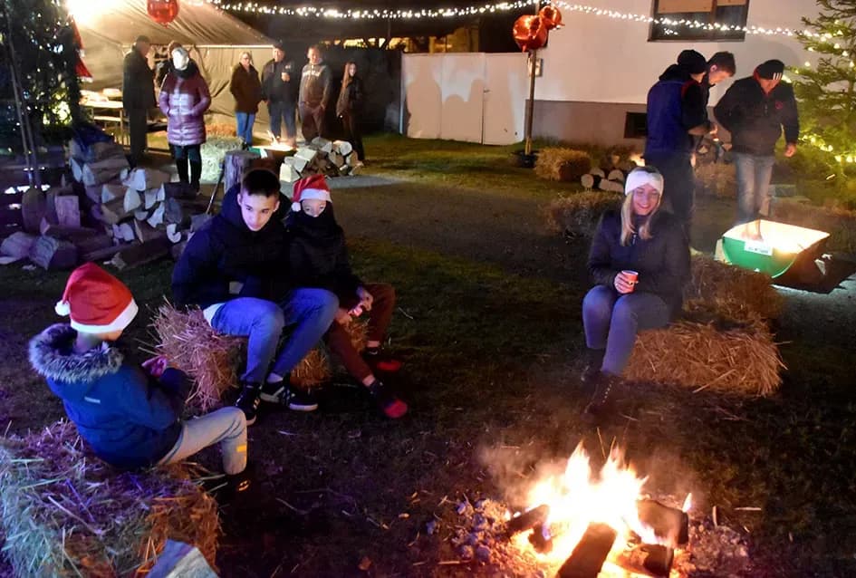 Mladi Daranovci zajedništvom i entuzijazmom oživjeli adventsku priču svoga mjesta koja je okupila gotovo 200 mještana