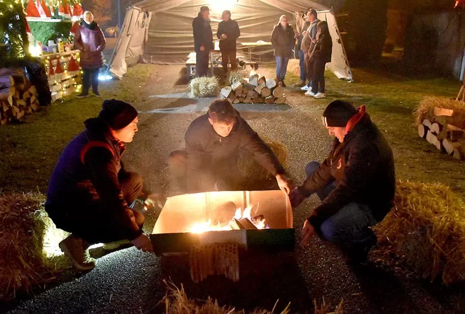 Mladi Daranovci zajedništvom i entuzijazmom oživjeli adventsku priču svoga mjesta koja je okupila gotovo 200 mještana