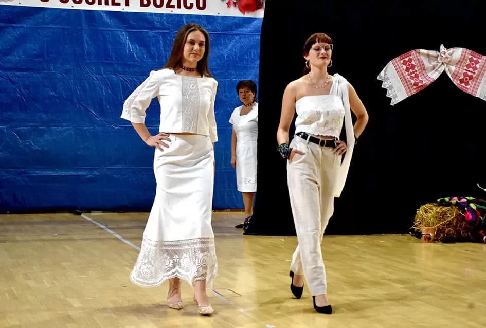 Tradicija u novom ruhu: Nada Grgić predstavila se etno kolekcijom u Brestovcu