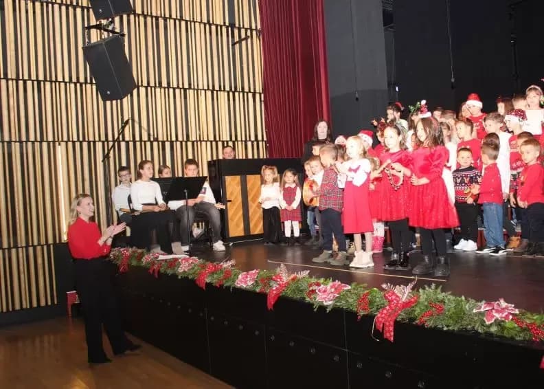 Održan Božićni koncert Dječjeg vrtića „Tratinčica“ Pleternica