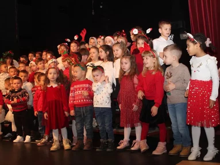 Održan Božićni koncert Dječjeg vrtića „Tratinčica“ Pleternica
