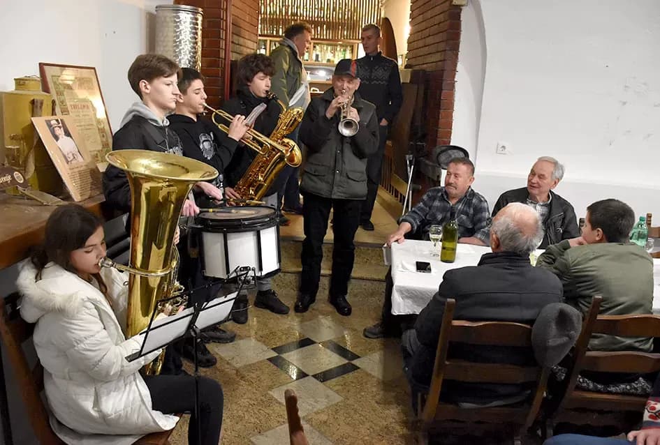 Veseli Advent požeških vinara