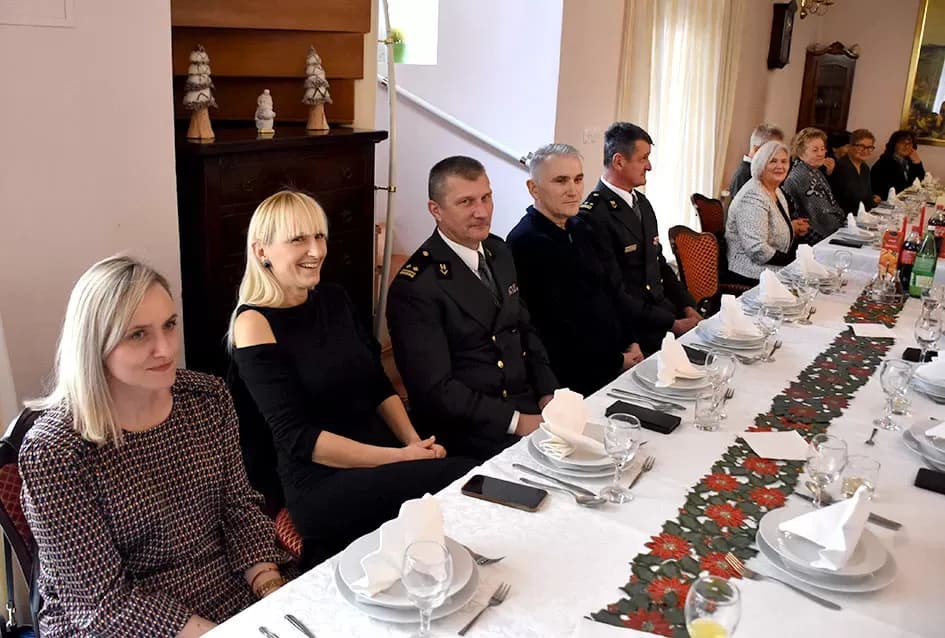 Božićni susret roditelja poginulih branitelja