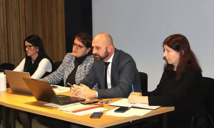 SJEDNICA PLETERNIČKOG GRADSKOG VIJEĆA Usvojen rebalans proračuna, završena prva faza obnove kolnika od Kuzmice do Vesele, promjena ravnatelja Knjižnice