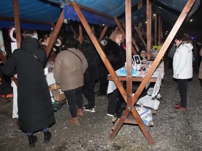 U BEĆARSKOM ŠORU: Božićni sajam, druženje s vatrogascima i Tamburaškim sastavom „Paori“
