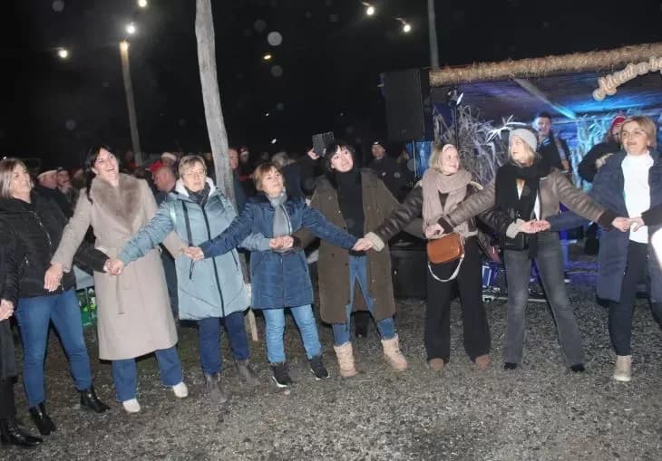 U BEĆARSKOM ŠORU: Božićni sajam, druženje s vatrogascima i Tamburaškim sastavom „Paori“