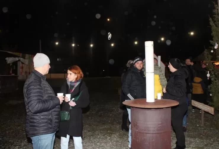 U BEĆARSKOM ŠORU: Božićni sajam, druženje s vatrogascima i Tamburaškim sastavom „Paori“