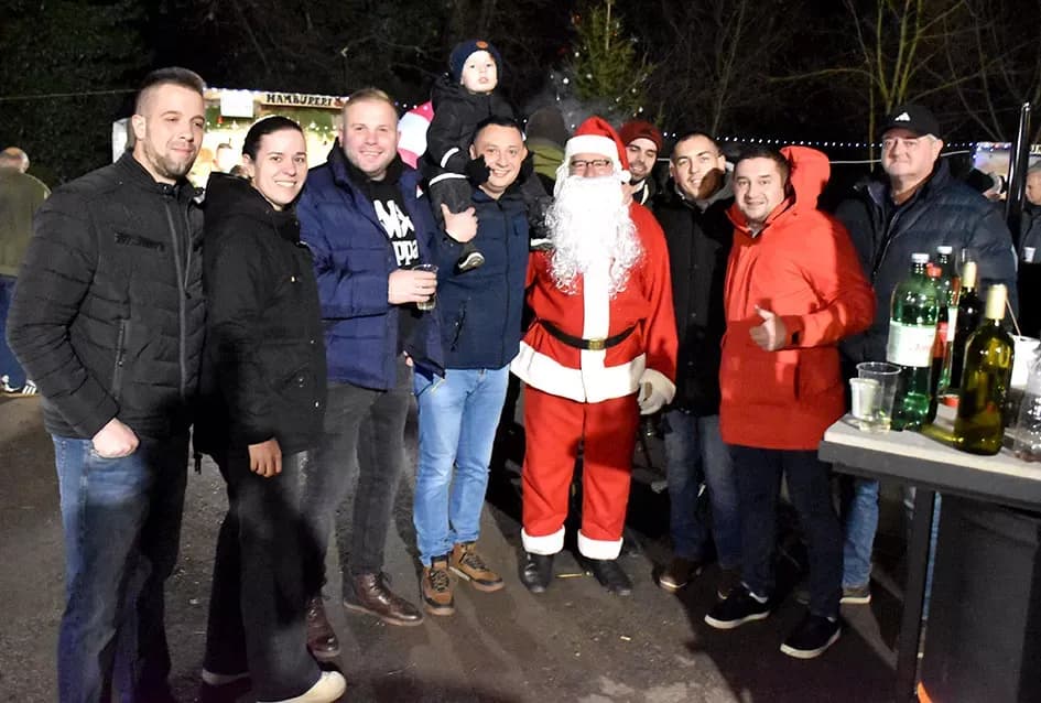 Srce Trenkova kuca za ʼSlogićeʼ: Uspješno održan prvi humanitarni Advent
