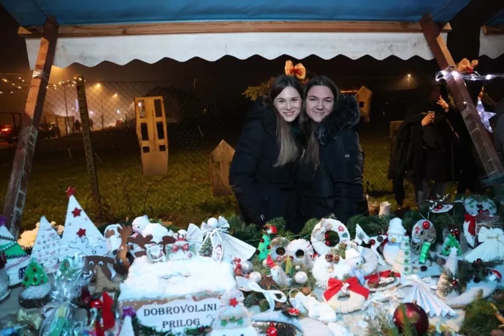 Adventska večer u Kutjevu u znaku zajedništva, pjesme i dječjeg smijeha