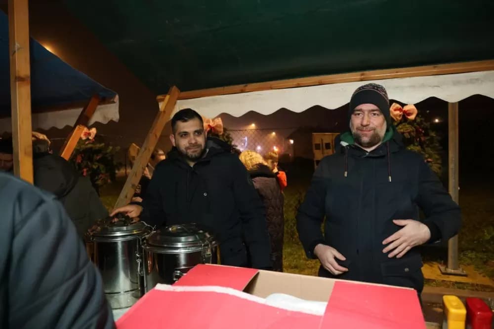 Adventska večer u Kutjevu u znaku zajedništva, pjesme i dječjeg smijeha