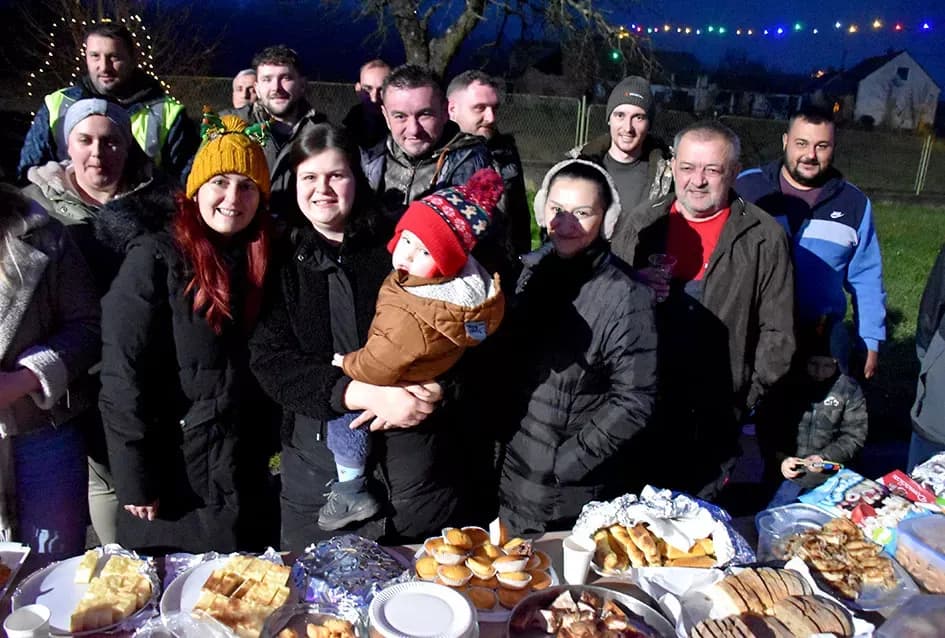 Advent kakav se pamti u Novoj Lipi: Bale slame, otvorena vatra i veliko srce mještana...