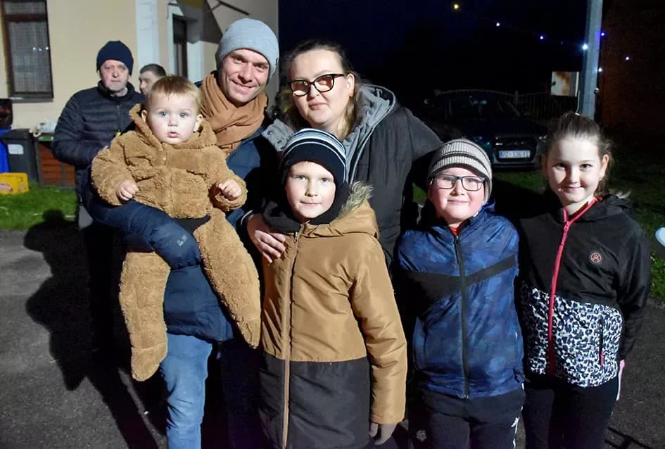 Advent kakav se pamti u Novoj Lipi: Bale slame, otvorena vatra i veliko srce mještana...