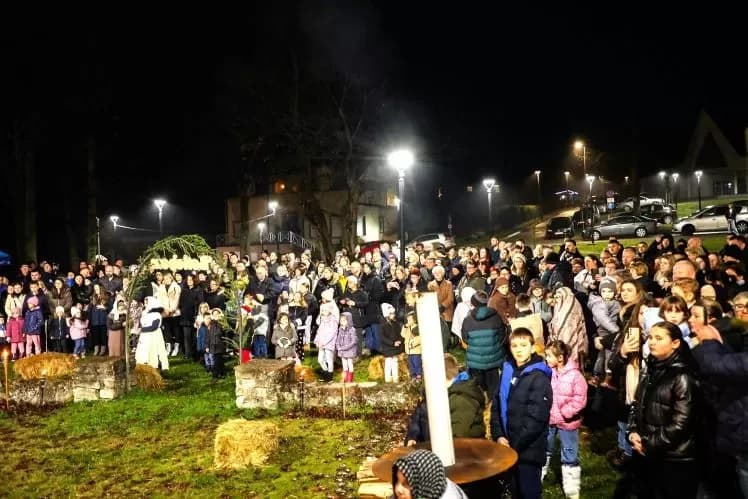 Žive jaslice u Pleternici donijele poseban duh Božića