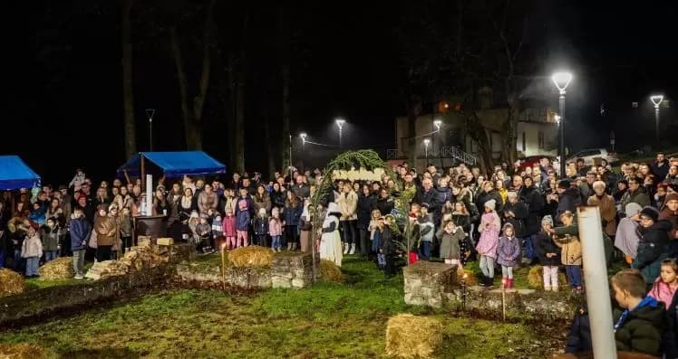 Žive jaslice u Pleternici donijele poseban duh Božića