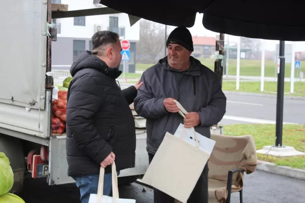 Blagdanski znak pažnje za zakupce požeške tržnice