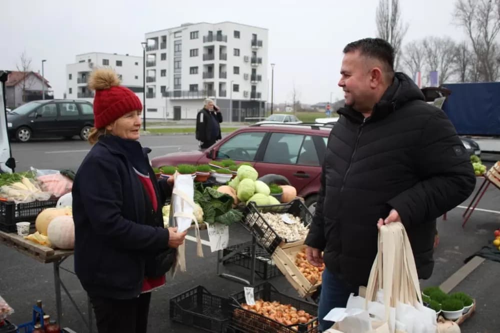 Blagdanski znak pažnje za zakupce požeške tržnice