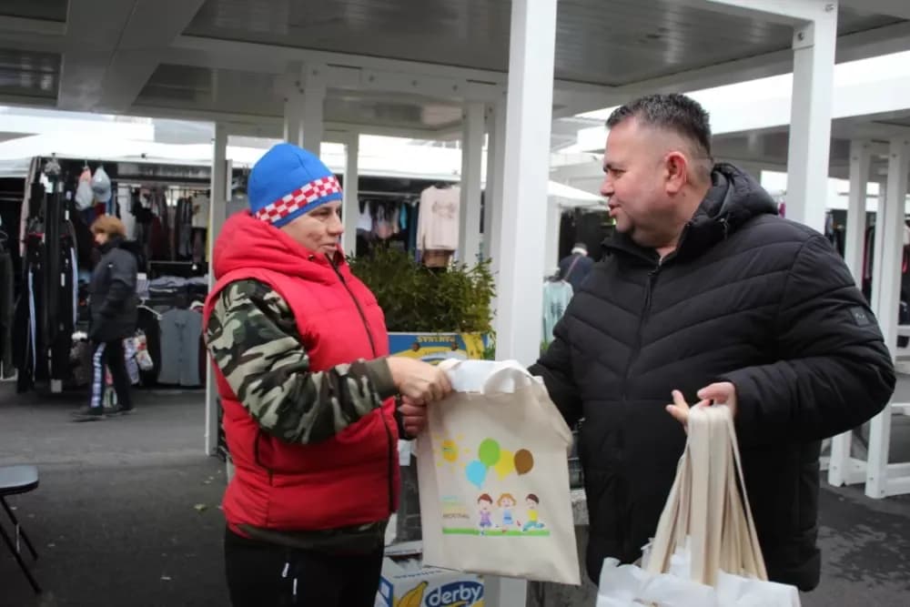 Blagdanski znak pažnje za zakupce požeške tržnice
