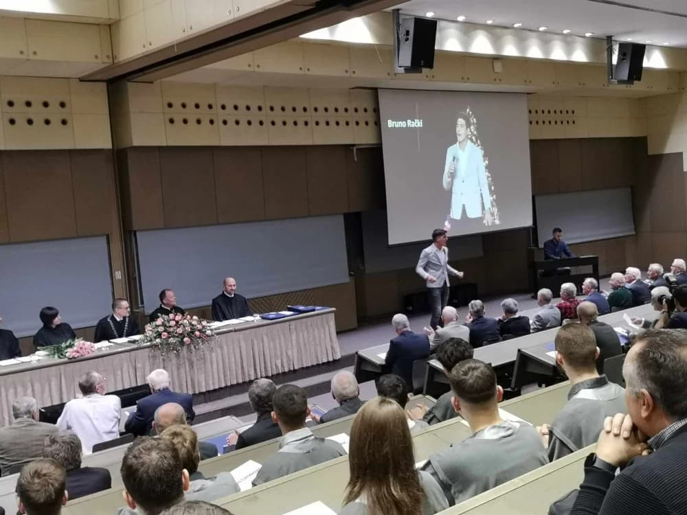 Gimnaziji Požega Fakultet elektrotehnike i računalstva Sveučilišta u Zagrebu uručio Zahvalnicu za istaknut doprinos srednjoškolskom obrazovanju