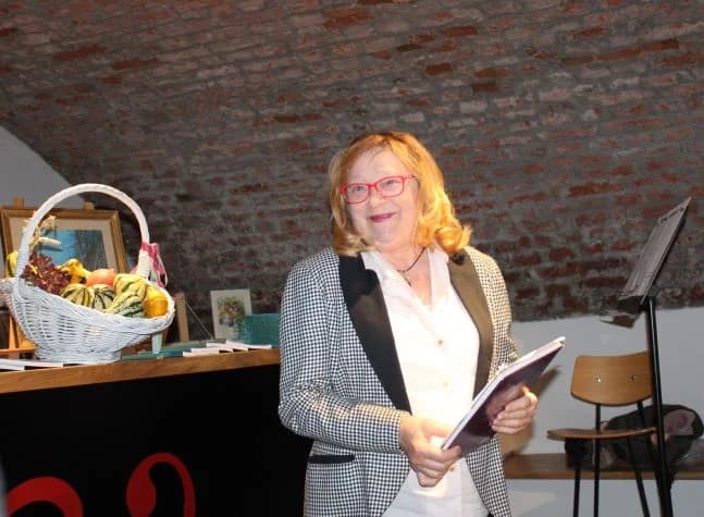 Predstavljena knjiga „Svaki dan je nova pjesma“ požeškog pjesnika i slikara Davora Zakšeka