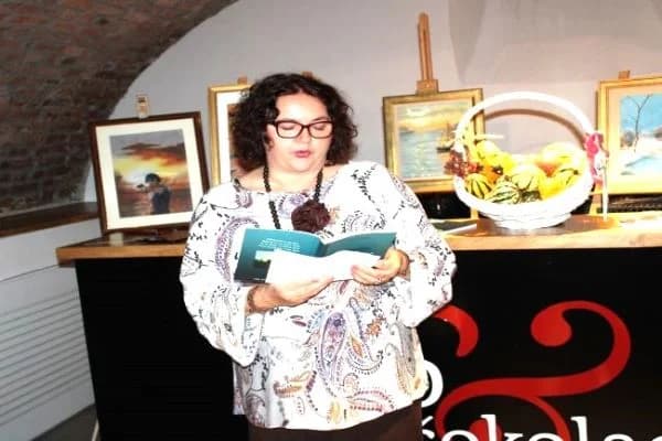 Predstavljena knjiga „Svaki dan je nova pjesma“ požeškog pjesnika i slikara Davora Zakšeka