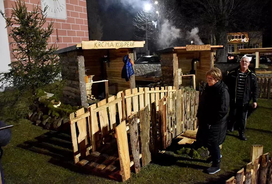 Betlehem u srcu Velike: Žive jaslice za pomoć djeci Benina