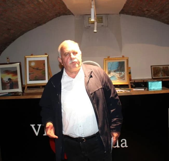 Predstavljena knjiga „Svaki dan je nova pjesma“ požeškog pjesnika i slikara Davora Zakšeka