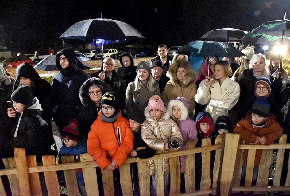 Betlehem u srcu Velike: Žive jaslice za pomoć djeci Benina