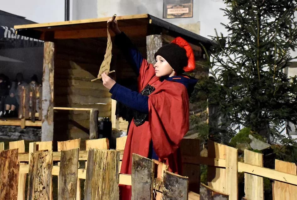 Betlehem u srcu Velike: Žive jaslice za pomoć djeci Benina
