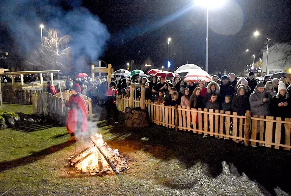 Betlehem u srcu Velike: Žive jaslice za pomoć djeci Benina