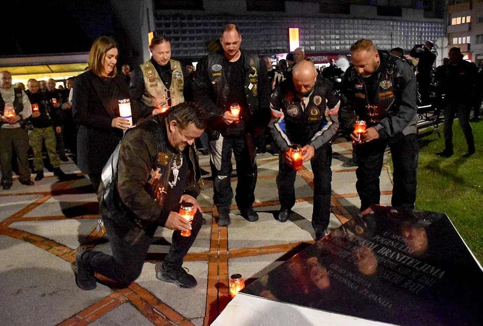 Sudionici moto karavane za Vukovar u Požegi