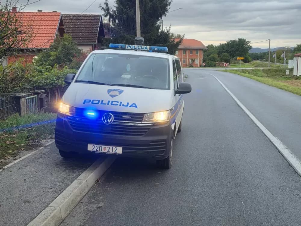 Pijan vozač izazvao prevrtanje vozila u Trenkovu