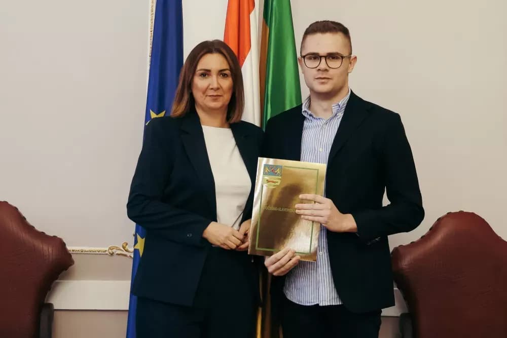 Dodijeljene županijske stipendije: 18 studenata dobilo ugovore Požeško-slavonske županije